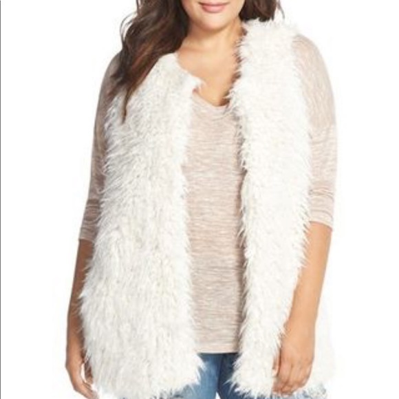 New Bernardo long Furry Light Cream Vest - Picture 2 of 6